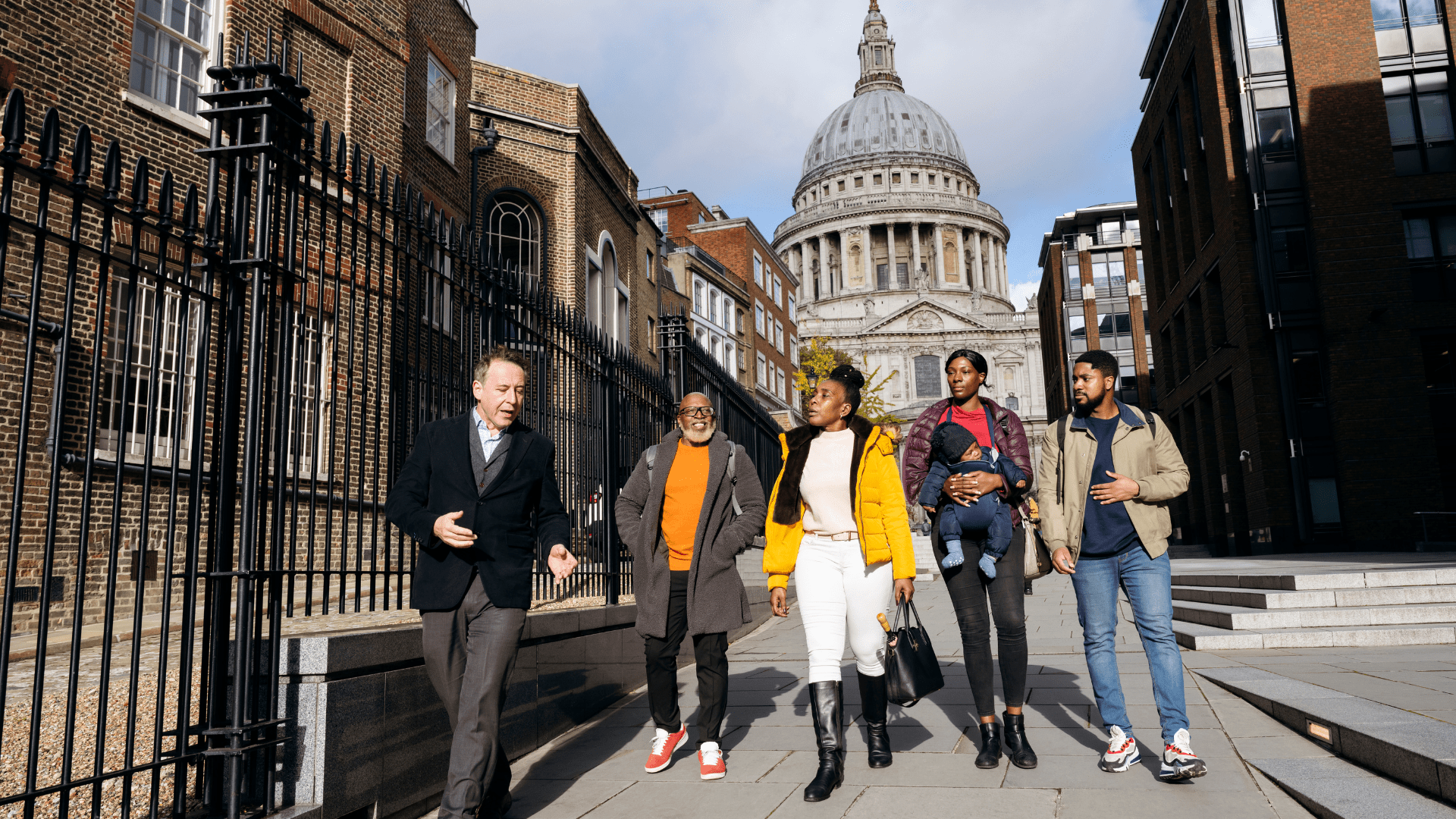 Walking Tour of London’s Main Attractions