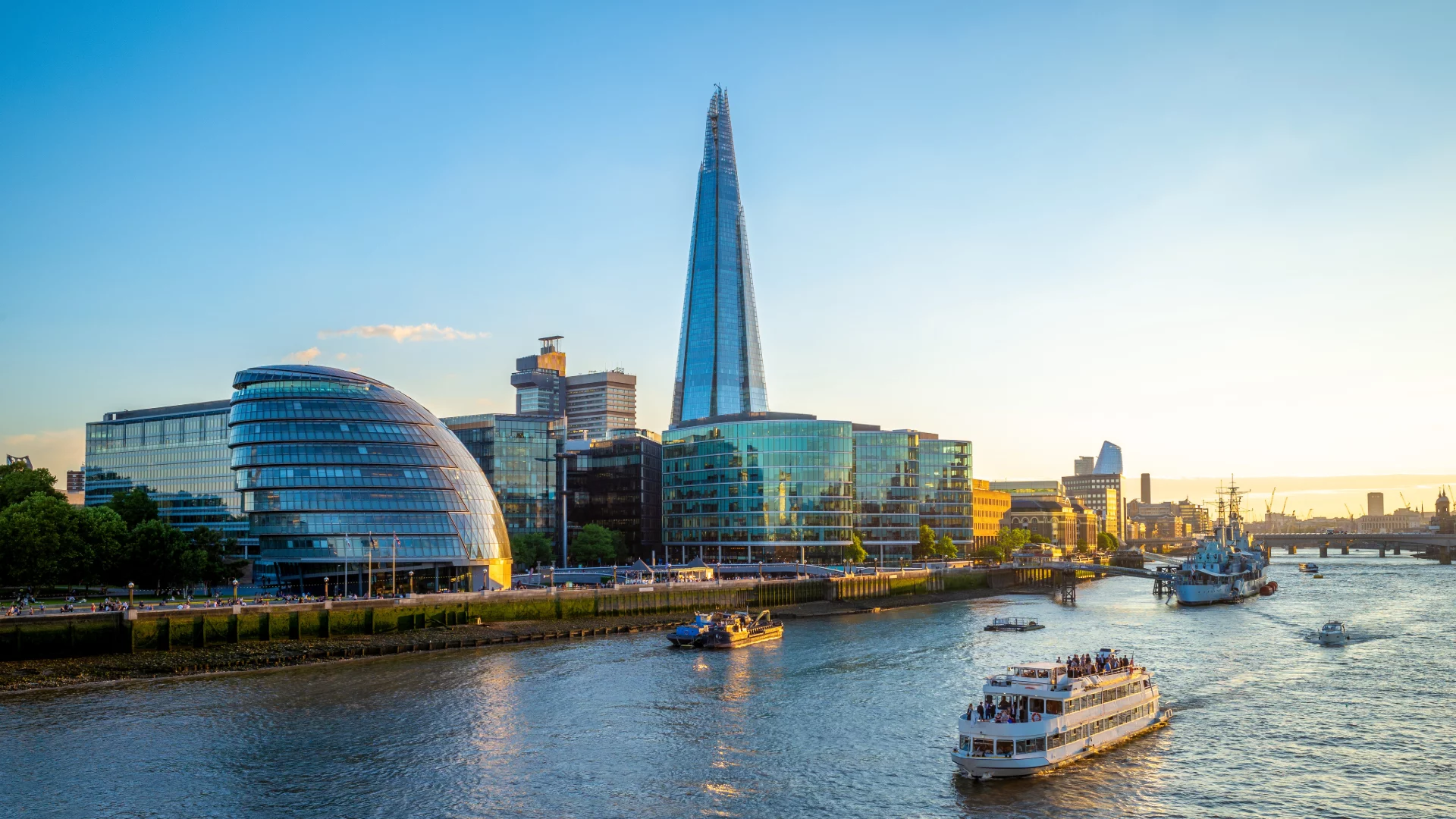 Top attractions near Republic: London Bridge and Borough Market